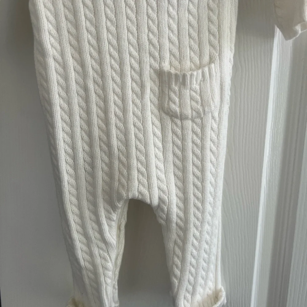 Janie and Jack White Cable Knit Footies - Picture 3 of 4